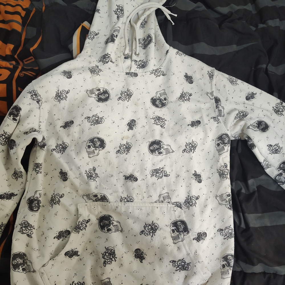 White Hoodie with Skull and Astronaut Print